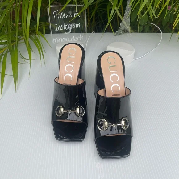 New Gucci sandals - Picture 3 of 10